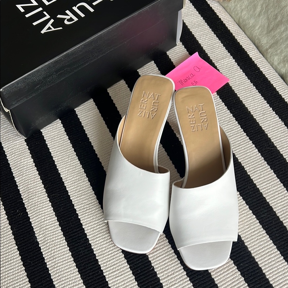 Naturalizer Stacy leather mules